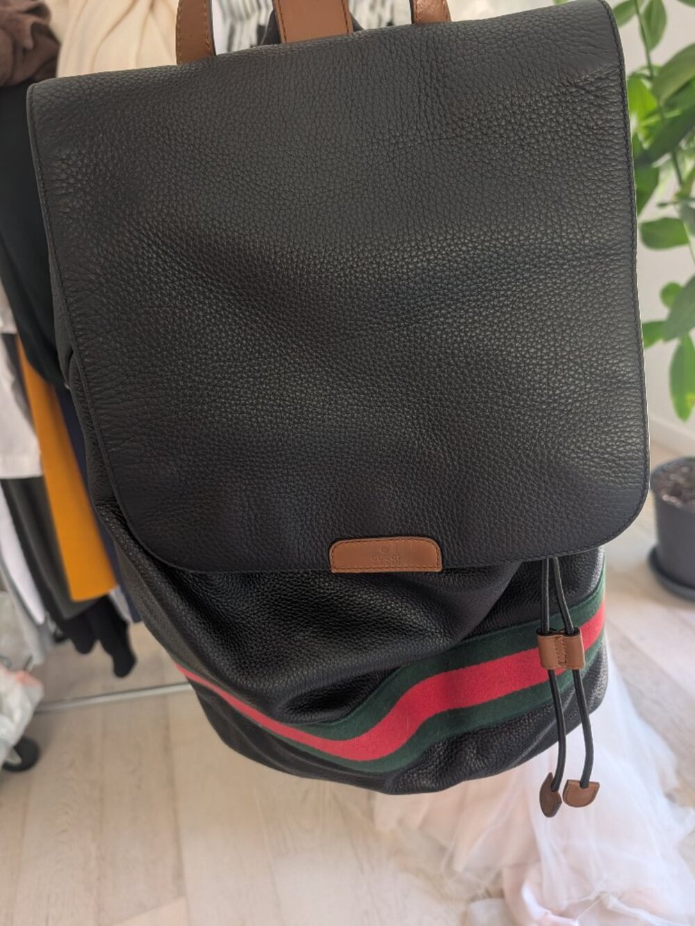 GUCCI Calfskin Backpack – Black